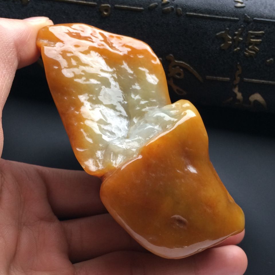 糯冰种黄翡毛料